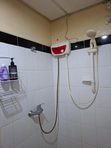 Bathroom, HSC Room at The Habitat Karawaci, Tangerang