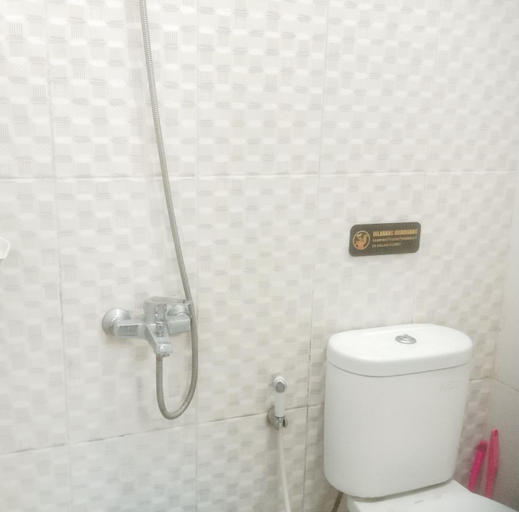Bathroom 2, Rumah Karyakita Homestay Magelang , Magelang
