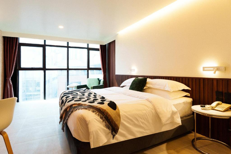 Bedroom 2, Palma Hotel, Wattana