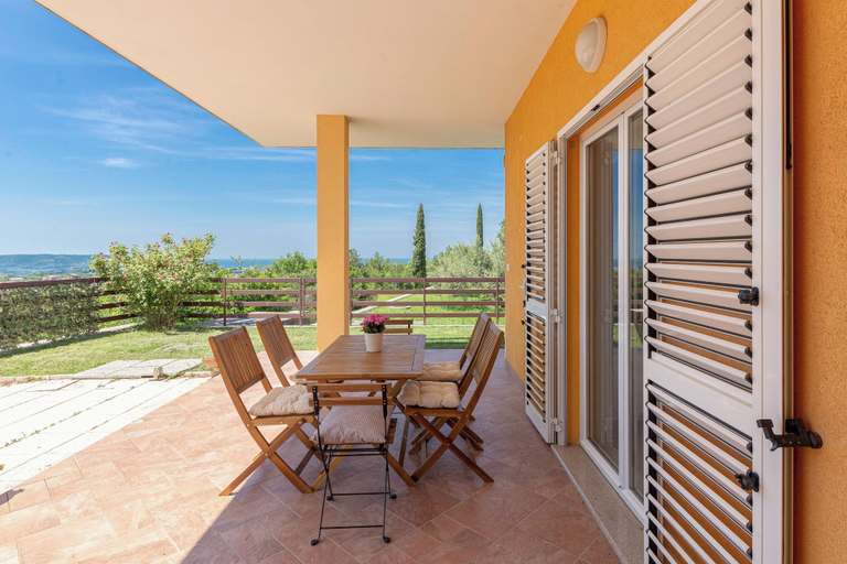 Terrace/patio 2, Serene Retreat St. Anton, Koper
