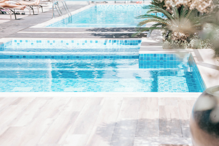 Sport & Beauty 4, Modern 1BR in J One Pool & Gym, Dubai