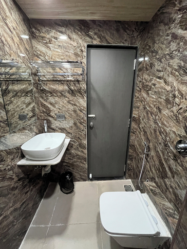 Bathroom 4, Hotel Shiva Palace, Ujjain