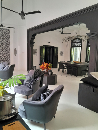Others 5, 9Provinces Estate, Akmeemana