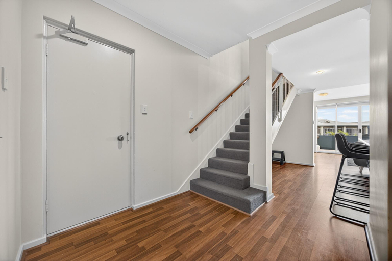 Interior view 3, Serene 2-Bed Apartment by the Canal, Mandurah
