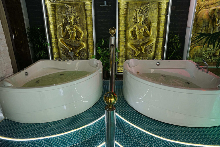Bathroom 3, Hangover Hostel Patong, Phuket Island