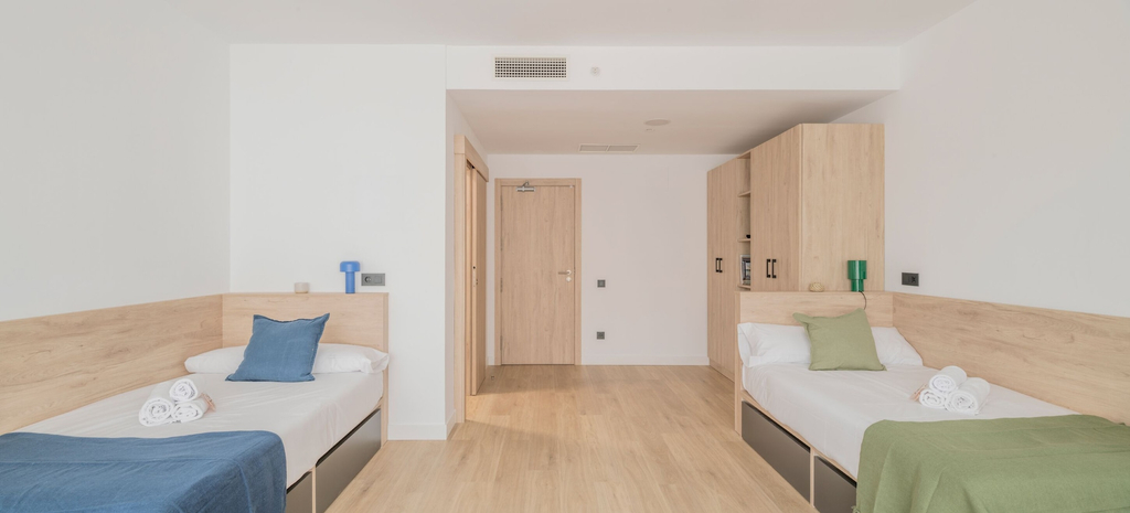 Room 4, Micampus Foronda 7, Madrid