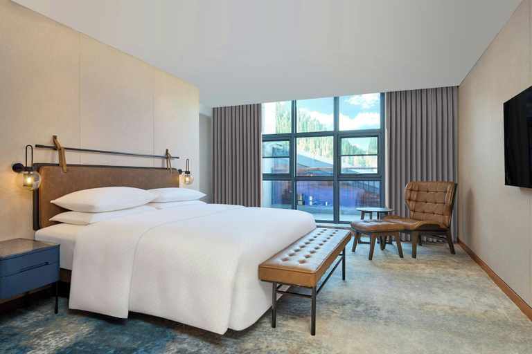 Bedroom 4, Four Points By Sheraton Anshun, Huangguoshu, Anshun