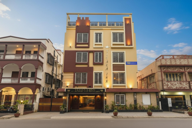 Exterior & Views
