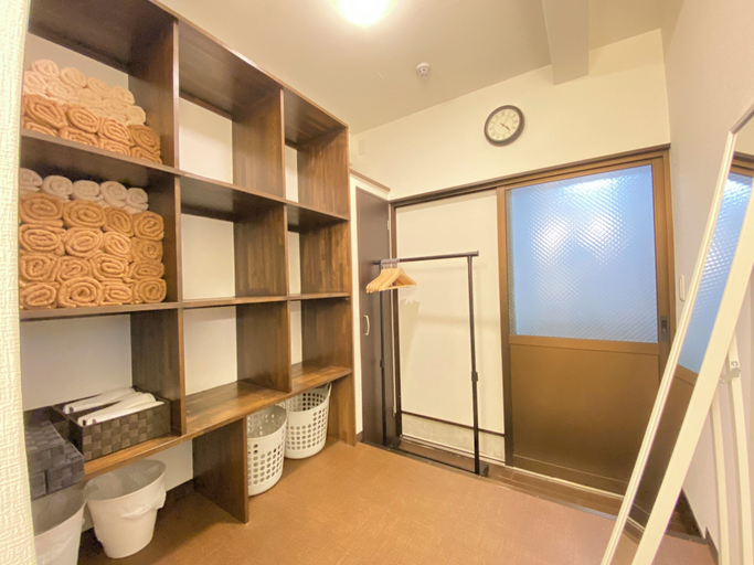 Bathroom 3, AkiraHome Dobutsuenmae, Osaka