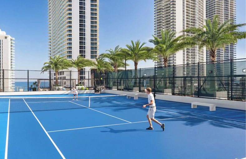 Sport & Beauty 5, Hyde Beach House by Zelloo, Broward