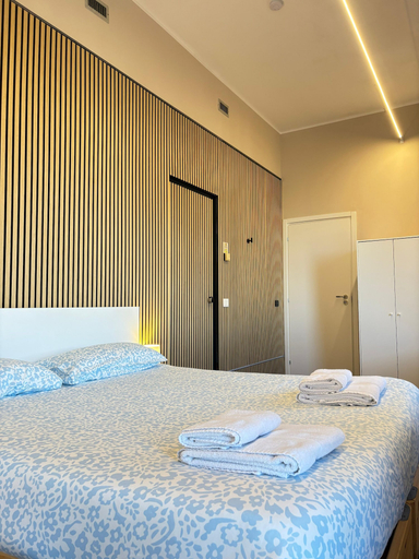 Bedroom 3, The Central Rock Inn camere con bagno privato self check in, Piacenza