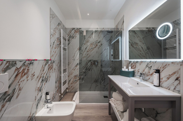 Bathroom 2, Affittacamere I Tesori di Modena, Modena