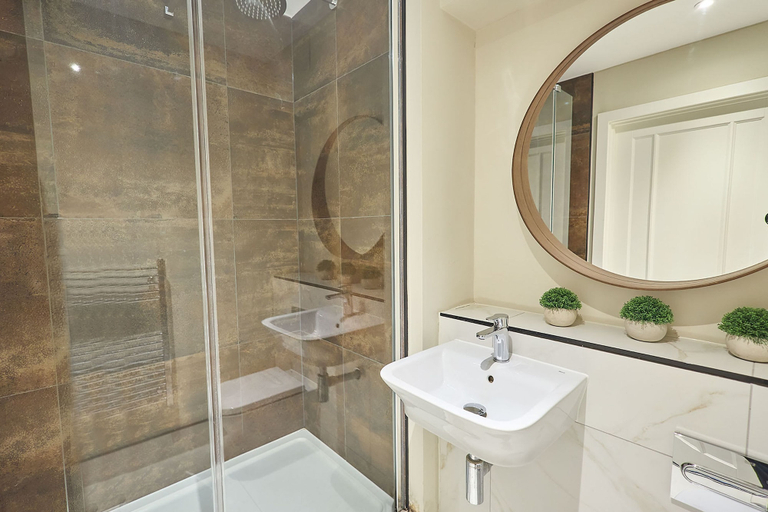 Room 5, Host Stay The Hideaway, York