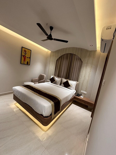 Room 3, Hotel Starlight Inn, Deoghar