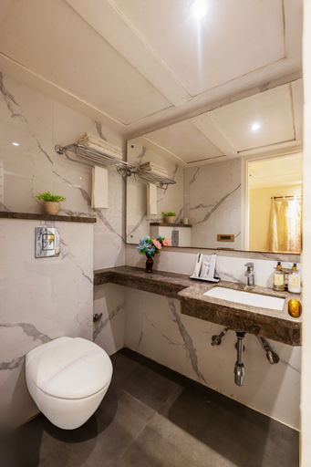 Bathroom 3, The Pinky Villa Heritage Boutique Suites, Delhi