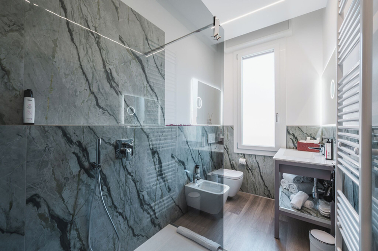 Bathroom 4, Affittacamere I Tesori di Modena, Modena