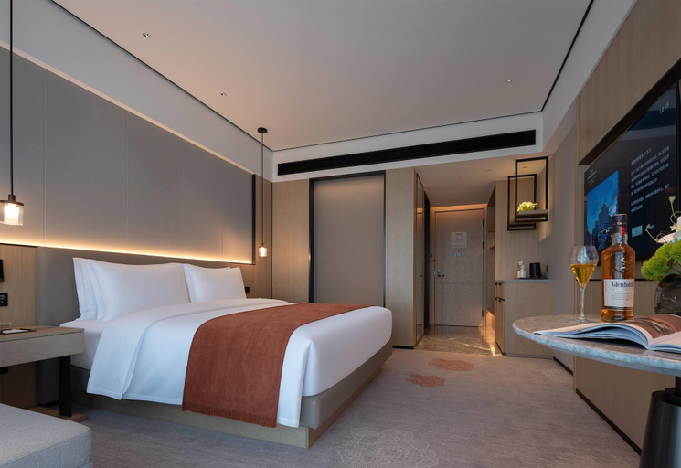 Bedroom 5, Howard Johnson Airport Hotel Changsha, Changsha