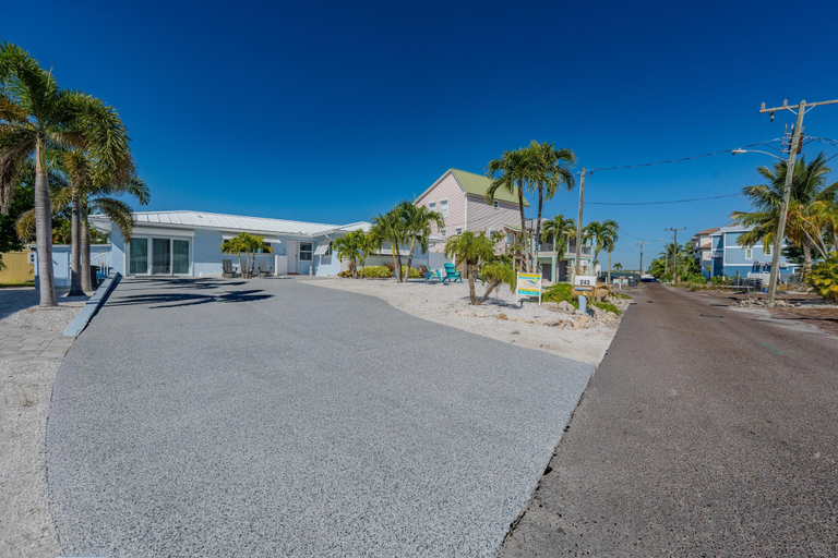 Exterior & Views 2, Miramar Palms, Lee