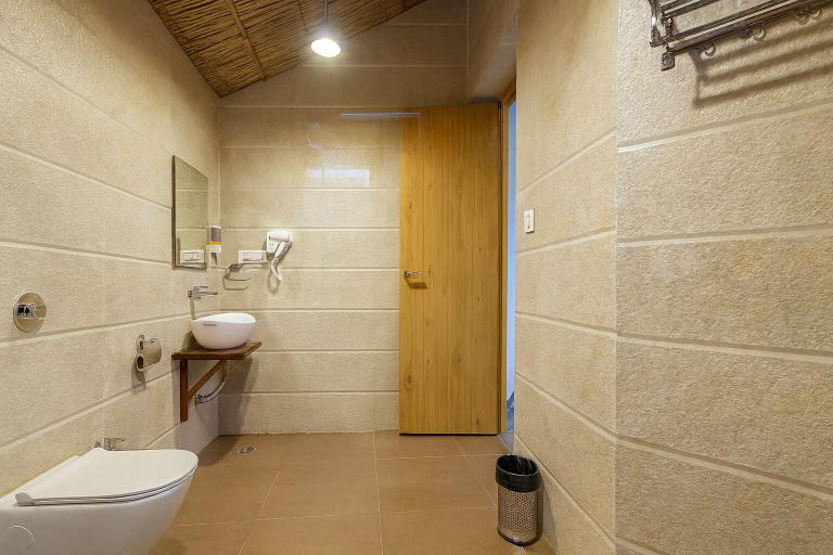 Bathroom 3, Jawai Vanya Bagh - Luxury Leopard Safari Resort, Pali