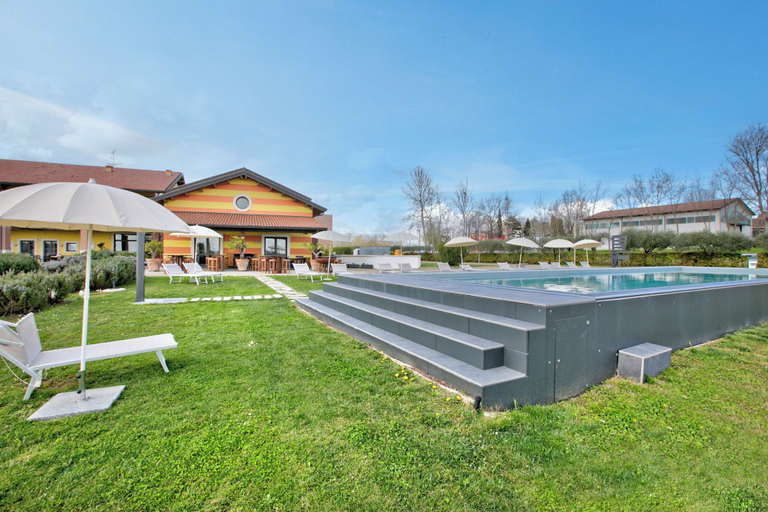 Pool, Almavite Wine Resort, Brescia