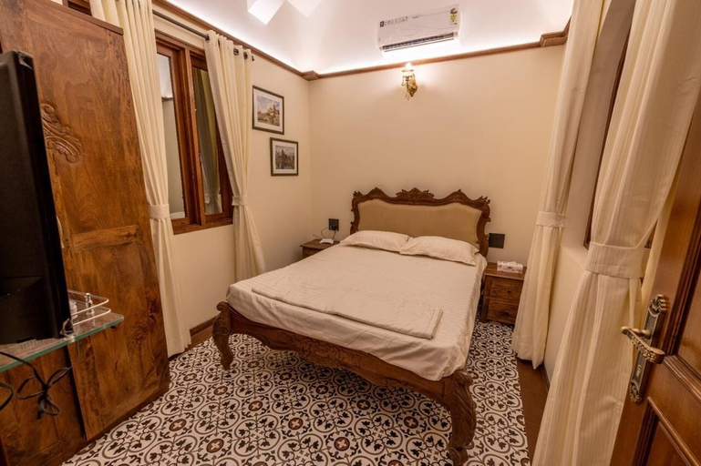 Bedroom 5, Ishaan Holiday Home, Raigarh