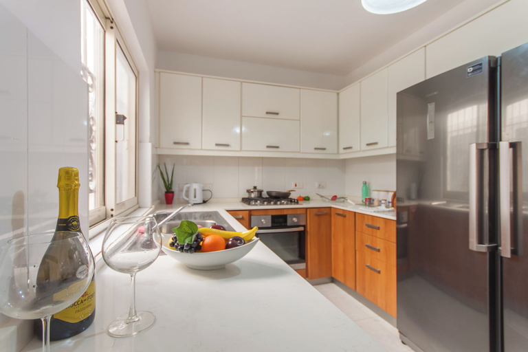 Private kitchen 2, SwieqiStay room5 shared bath - Paceville