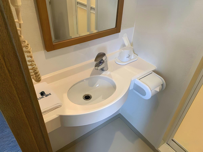 Bathroom 5, HOTEL LiVEMAX BUDGET Naha Matsuyama, Naha