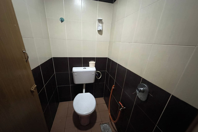 Bathroom 5, I Rose Budget Hotel, Hulu Langat