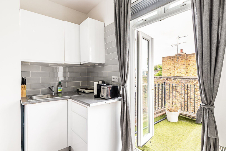 Private kitchen 4, North End Hideaway, London