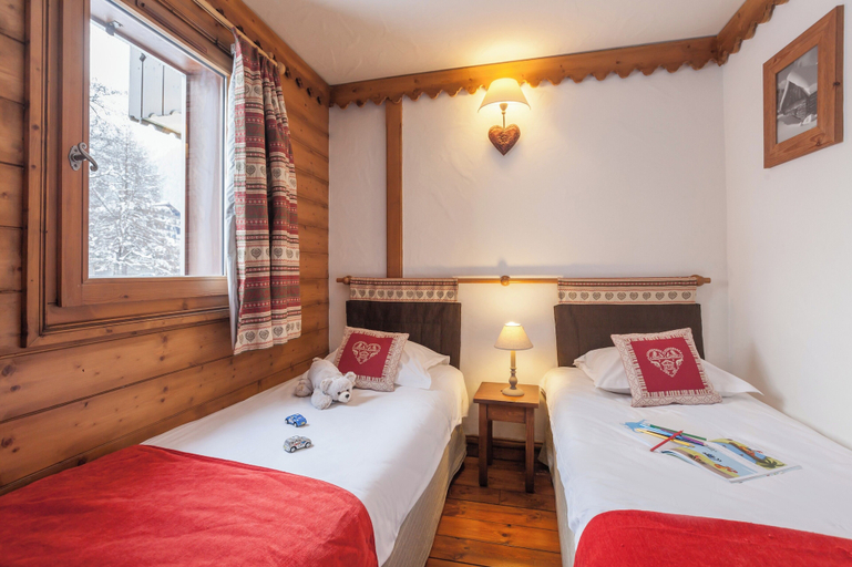 Bedroom 3, Résidence Pierre & Vacances Premium La Ginabelle, Haute-Savoie
