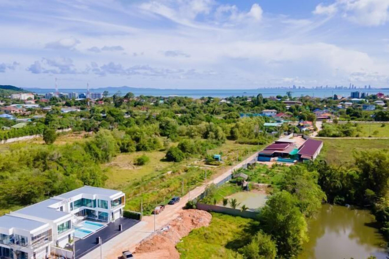 View from property 3, Dolla PoolVilla Pattaya Bang Saray Beach 1 km., Sattahip