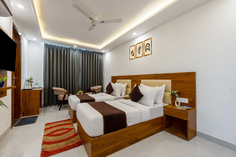 Bedroom 3, HOTEL THE CLARK, Delhi