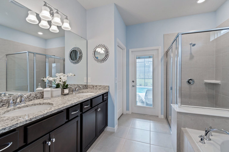Bathroom 4, 2207lc-windsor Island 7 Bedroom Home, Polk