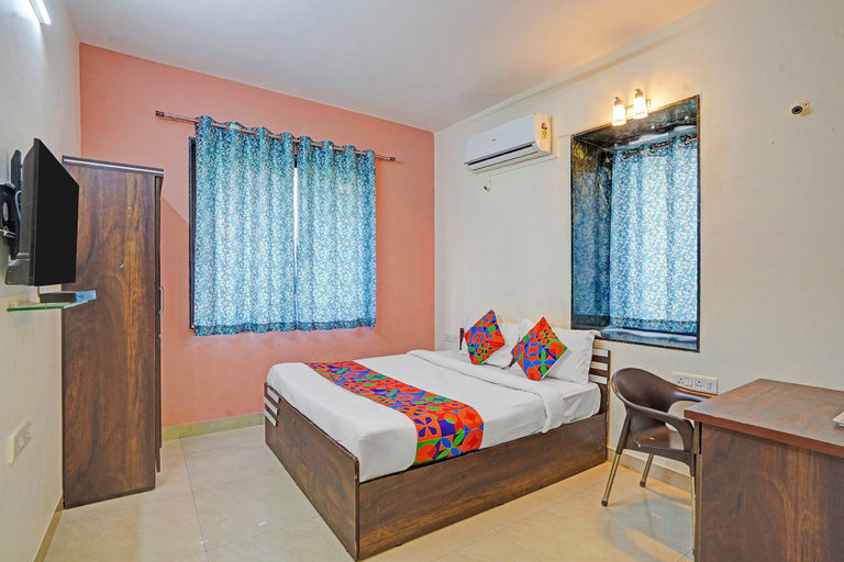 Bedroom 3, FabHotel Kohinoor Residency I, Pune