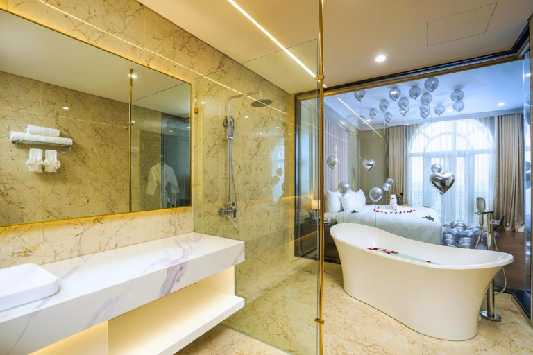 Bathroom 5, Adamo Hotel Hung Yen, Yên Mỹ
