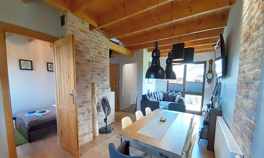 Dining 2, Holiday Home With Garden, Sauna, Jacuzzi, Koszalin