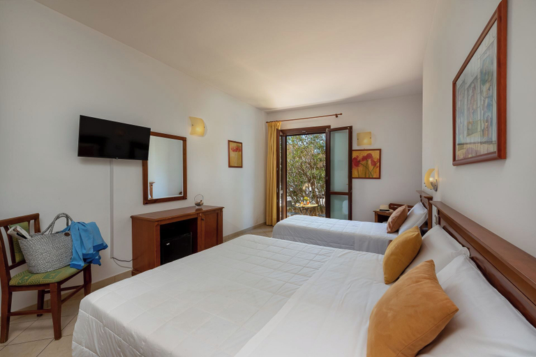 Bedroom 5, Helios Hotel, Trapani
