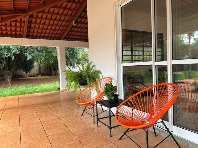 Living area 2, casa com piscina, Goiania