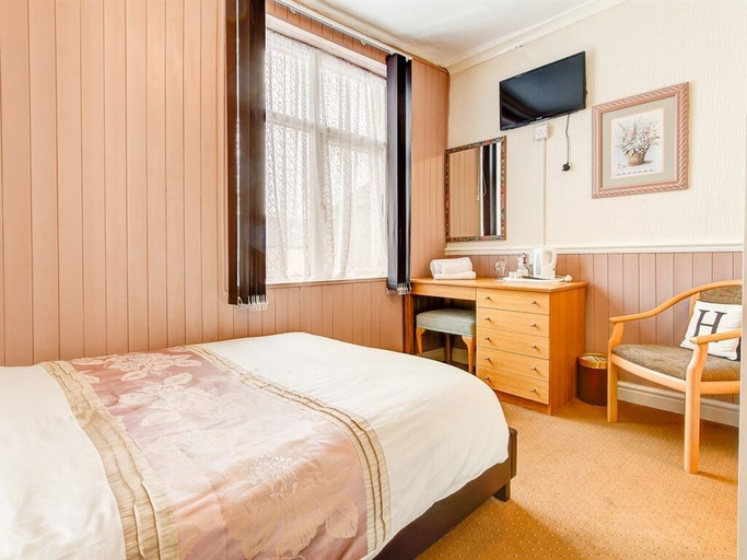 Bedroom 2, Thistle Dhu Guest House, Blackpool