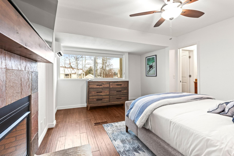 Bedroom 1, Park Meadow Community, Shuttle Route RCT-42 by KBM, Summit