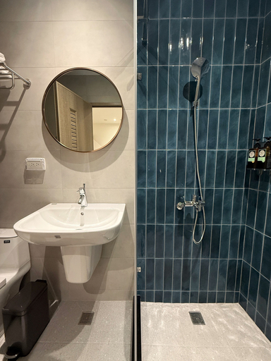 Bathroom 3, Ephemeral Stay, Tainan