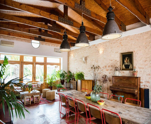 Dining 2, Beautiful Villa in a Romantic Gateway, Baleares