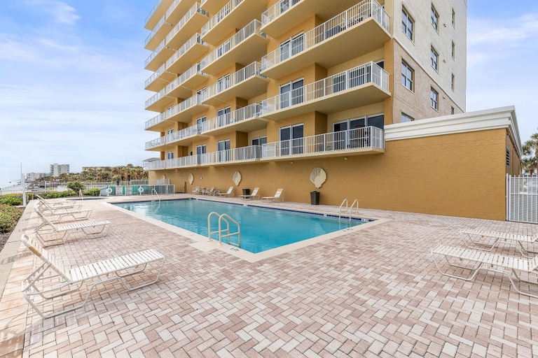 Sport & Beauty 5, Malibu 704, Volusia