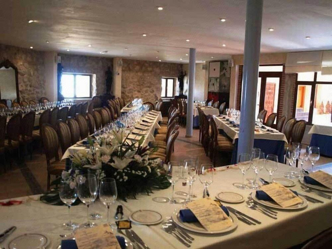 Food & Drinks 5, Residencia Real Del Castillo De Curiel, Valladolid