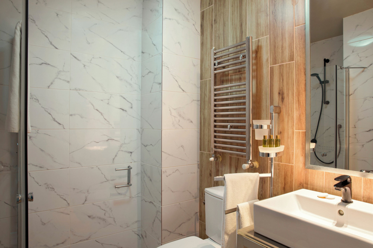 Bathroom 4, Zeus Essence Bucharest, Trademark Collection by Wyndham, Municipiul Bucuresti