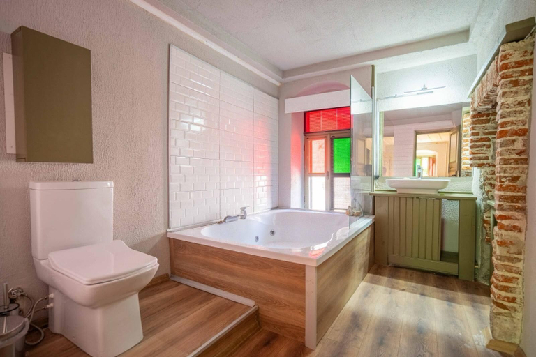Bathroom 5, Latibule Macaron Guest House, Ayvalık