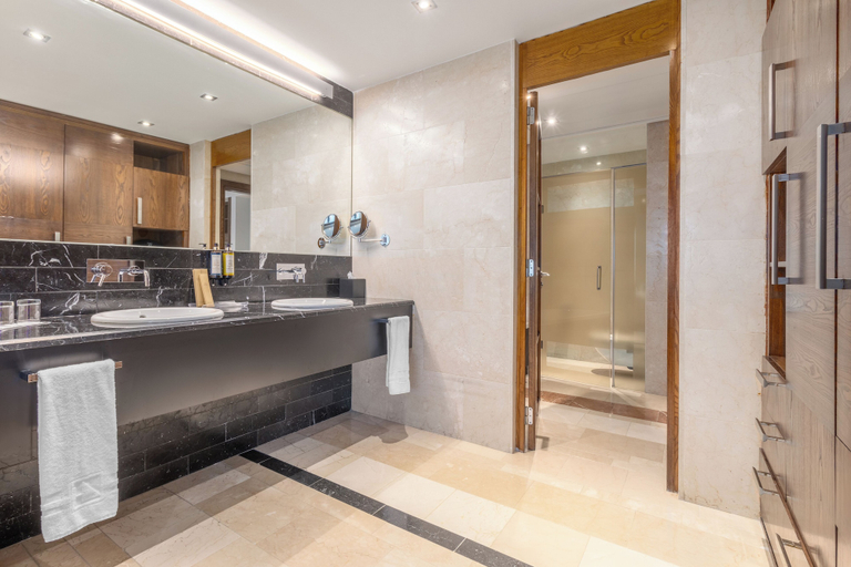 Bathroom 5, Eurostars Suites Mirasierra, Madrid