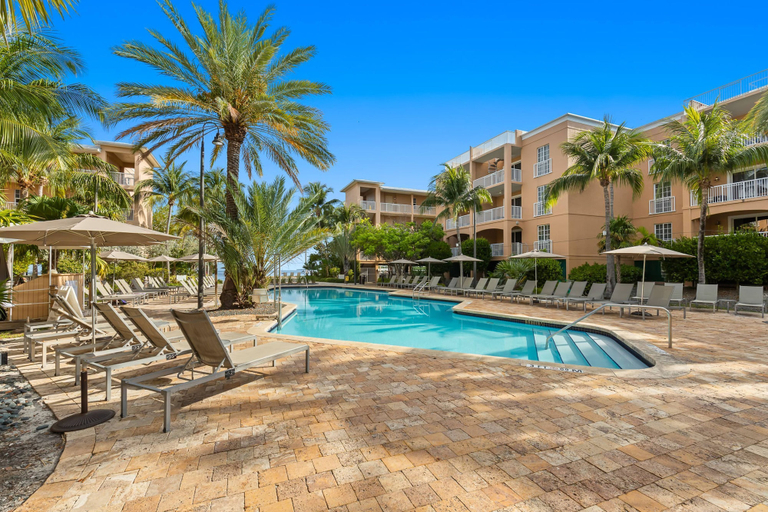 Room 3, Ocean Front 3BR Presidential Suite, Monroe