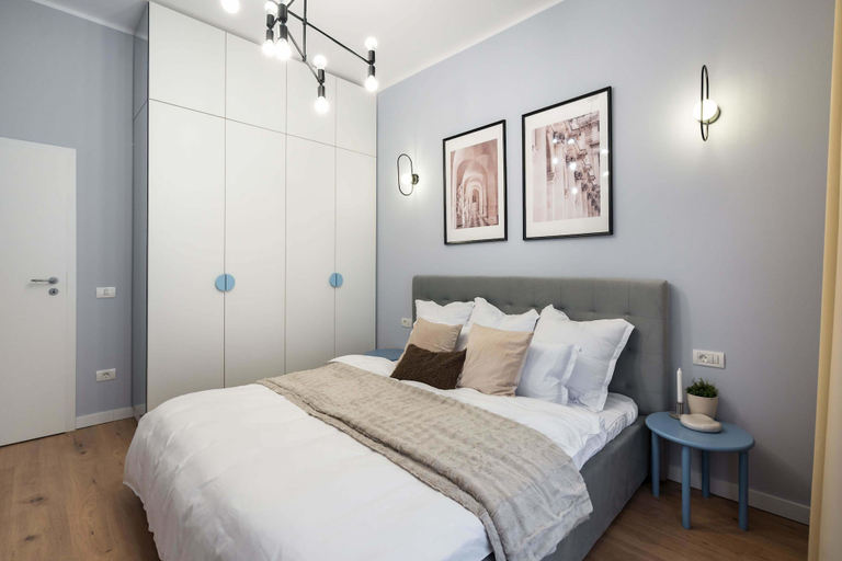 Room 2, Elegant & Bright 2BR - Steps From Old Town, Municipiul Bucuresti