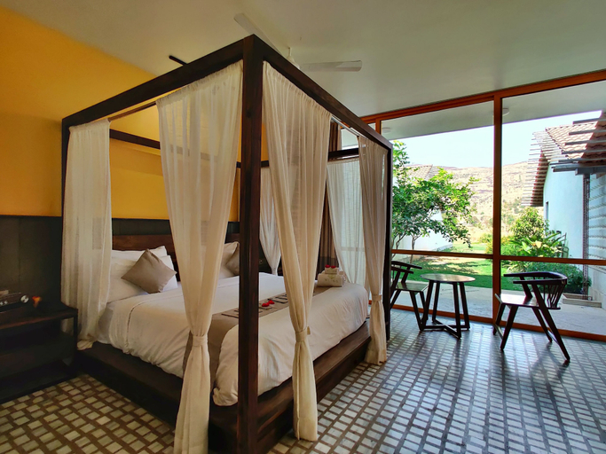 Room 4, Touchwood Bliss Resort - Igatpuri, Nashik